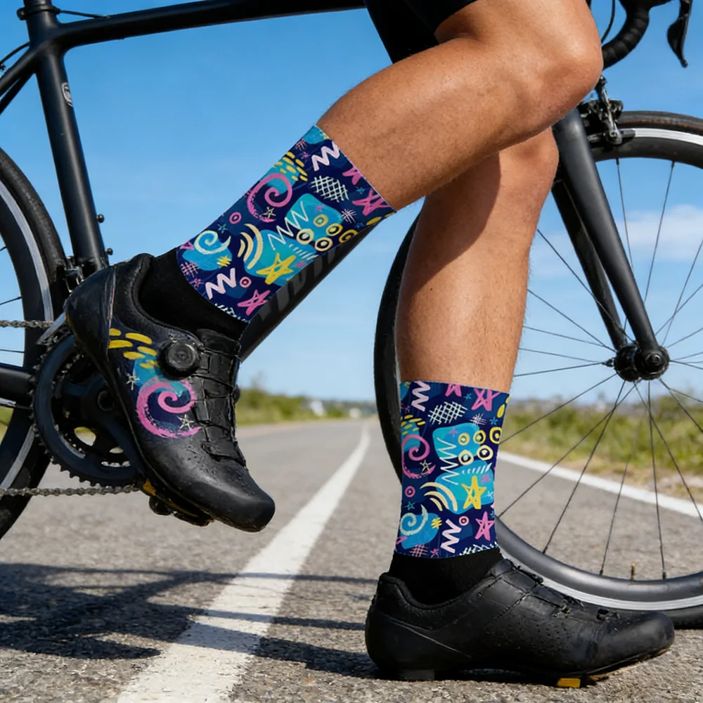 

2026 Professional Men Women Cycling Socks Breathable Bike Bicycle Outdoor Sportswear Team Socks High Quality