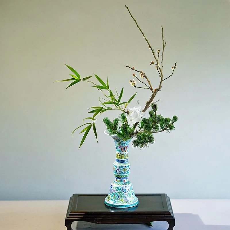 Jingdezhen ceramic vase ornament, blue and white porcelain bucket color hand-painted