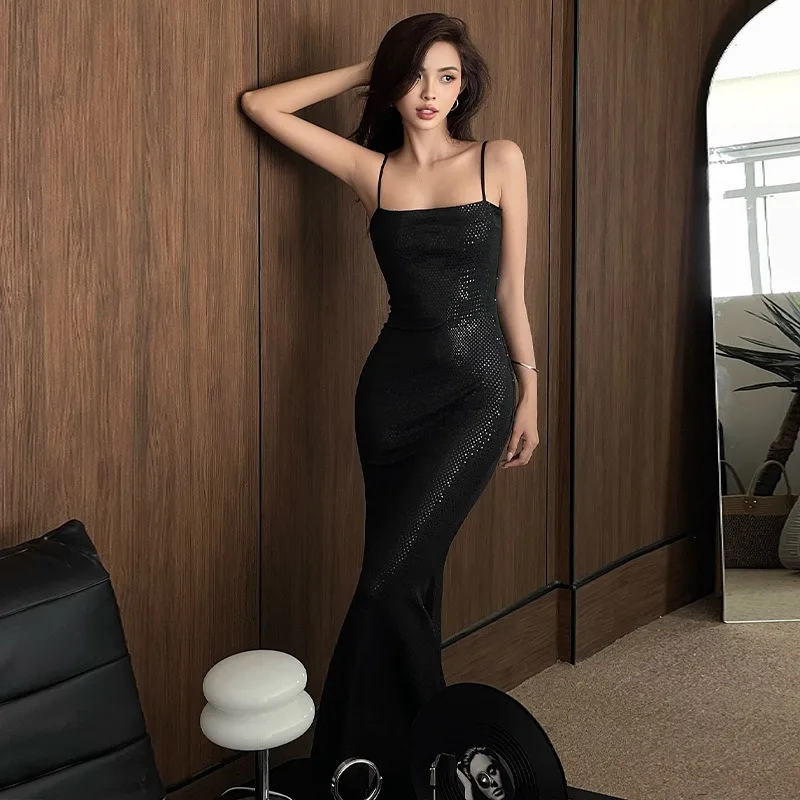 

Europe The United States Fashion Sexy Women Dress Temperament Elegant Commuter Style Black Solid Color Fishtail Suspender Skirt
