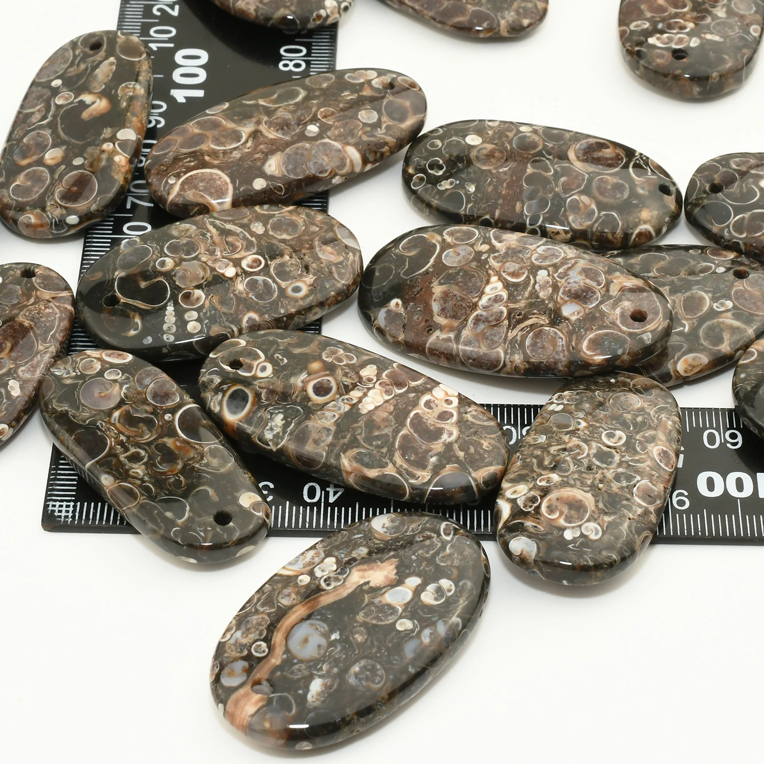 Natural Turritella Agate Irregular Oval Pendants, Rough Size 40mm-50mm, Thickness About 5mm-9mm, With Defect,Not Intact