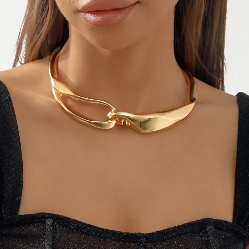 

2023 New Heavy Metal Necklace Vintage Gold Silver Color Thick Choker Necklaces for Women Girls Statement Party Jewelry Gifts