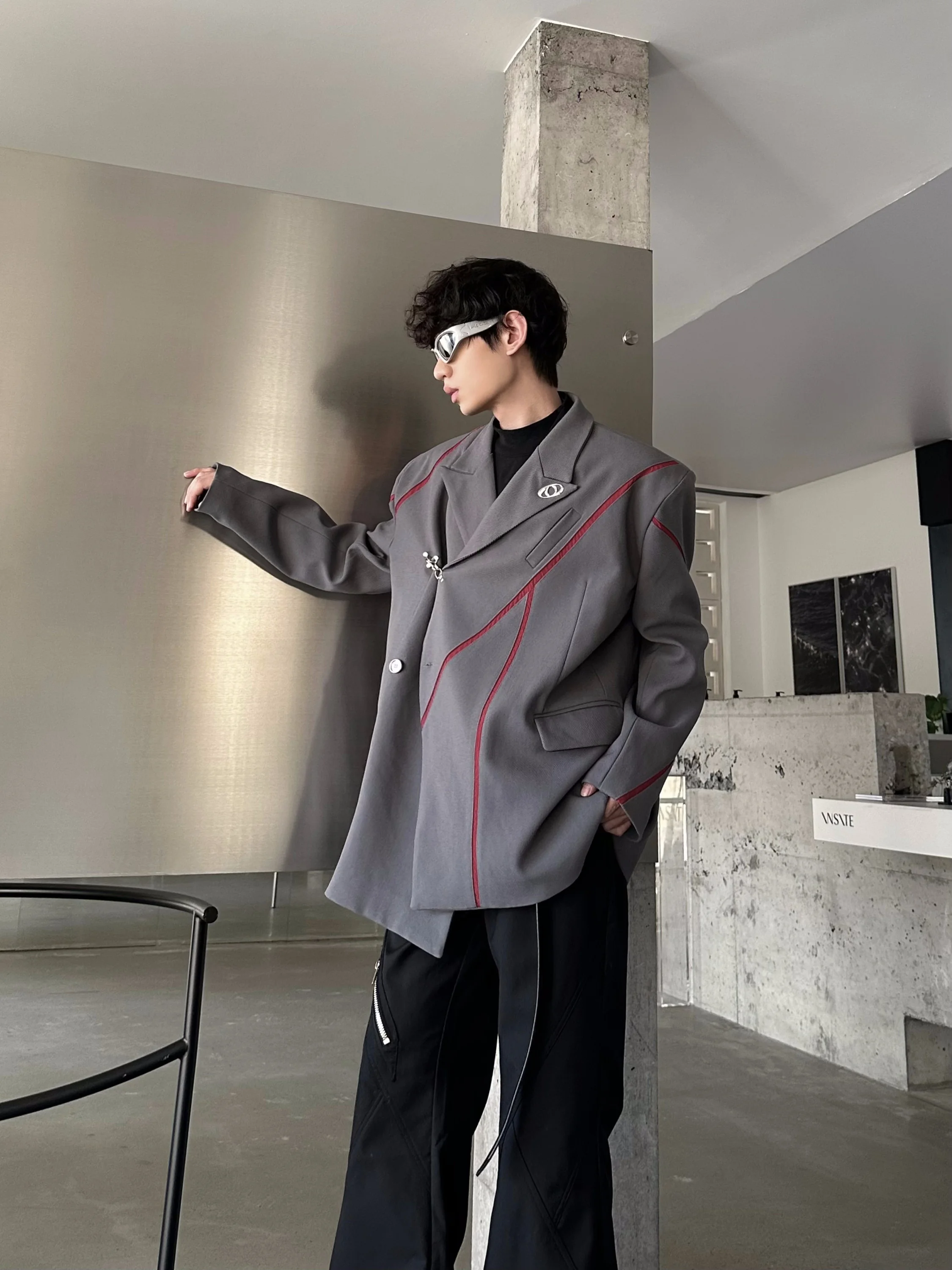 Metallic Aircraft Buckle Suit Jacket Youthful Casual Style Patchwork Color Block Pleated Design Loose Fit Long Sleeve Coat