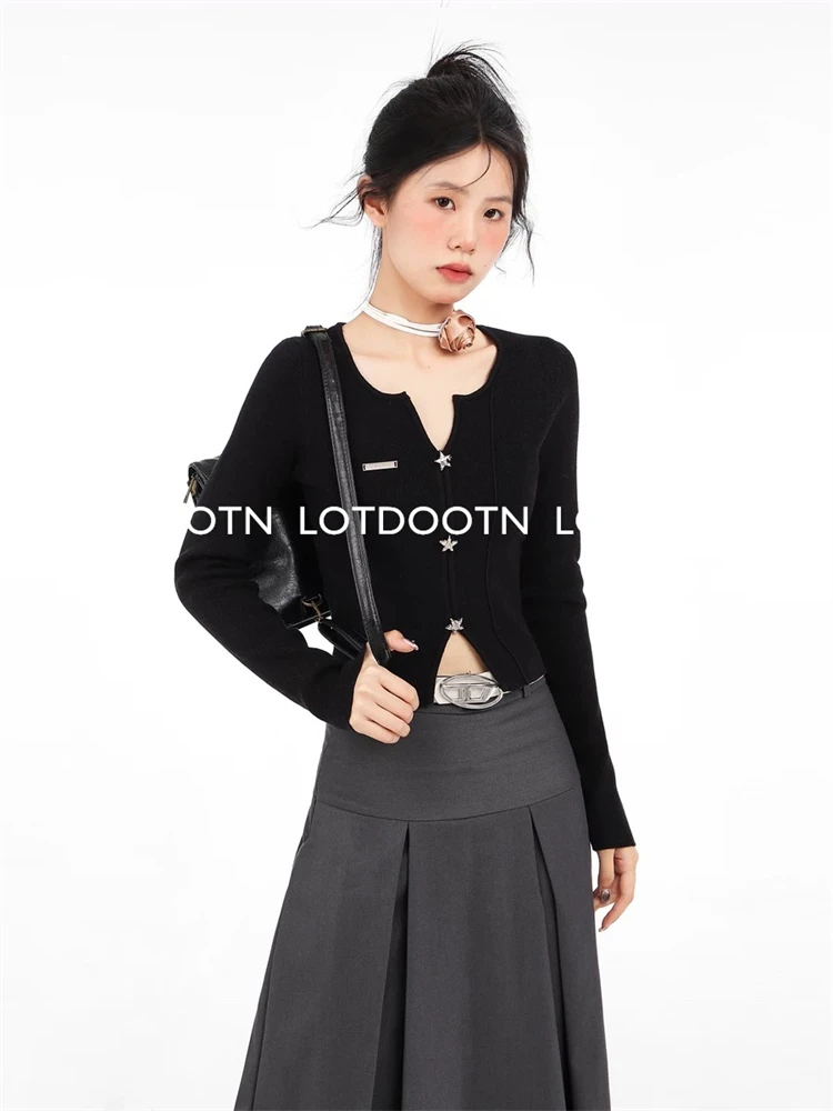 LOTDOOTN Korean Hiphop Y2k Top O-neck Knitted Cardigan Grunge Long Sleeve Tops Women Spring New Slim Fit Bottoming Black Sweater