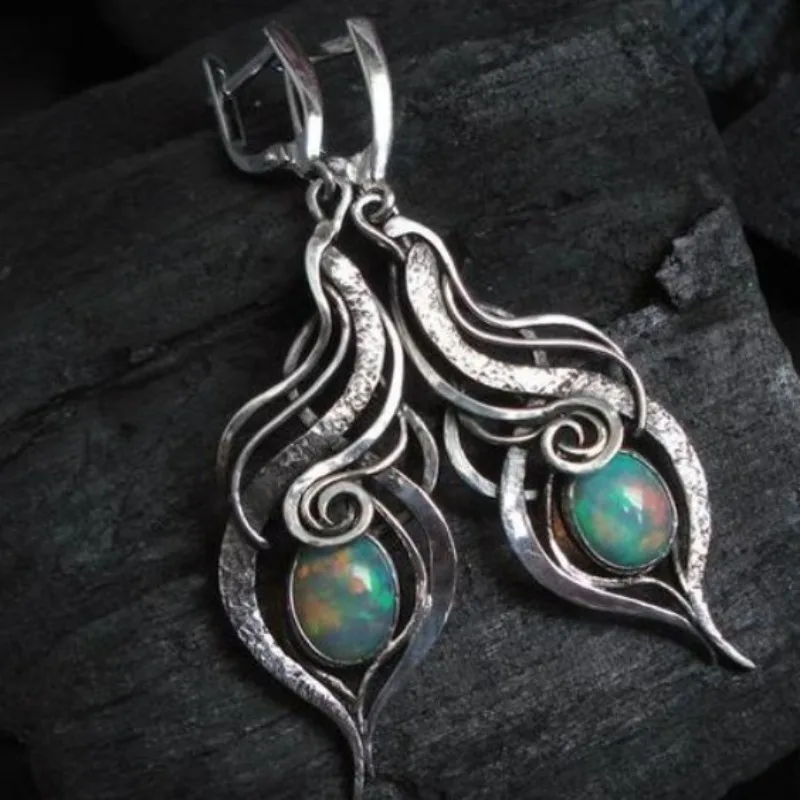 

Vintage Oval Multicolour Stone Earrings Ethnic Silver Color Metal Carving Screw Dangle Earrings for Women Jewelry