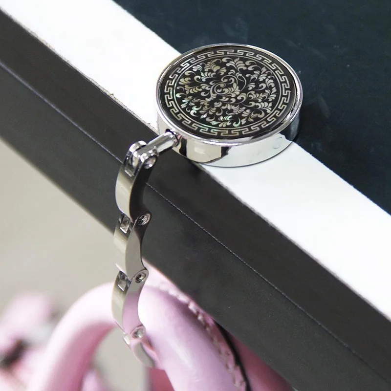 1Pcs Round Table Vintage Flowers Foldable Purse Bag Hanger Handbag Hook Holder Convenience Portable Tools