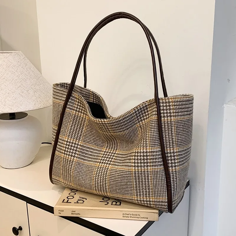

Large Capacity Fashion Flannel Shoulder Bag Plaid Striped Hasp Casual Tote Handbag 2024 Hot Sale Bags for Women Bolsas Femininas