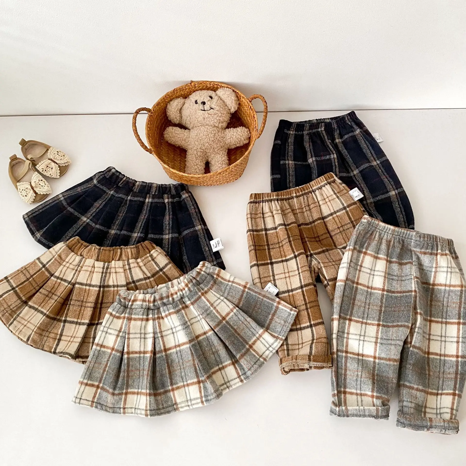 2026 Herbst Süßer Stil Kinderrock Karierter Plissee-Rock mit Elastikbund für 6M-4J Mädchen Vielseitiges Kinderkleid – Detail 1