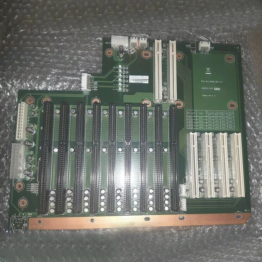 PCA-6113P4R REV:C2 เมนบอร์ดควบคุมอุตสาหกรรม PCA-6113P4R แผ่นด้านล่าง