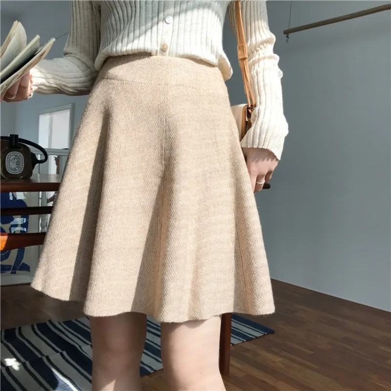 Minigonne lavorate a maglia Matakawa Solid a-line autunno inverno moda coreana elegante Faldas Mujer gonna donna dolce a vita alta