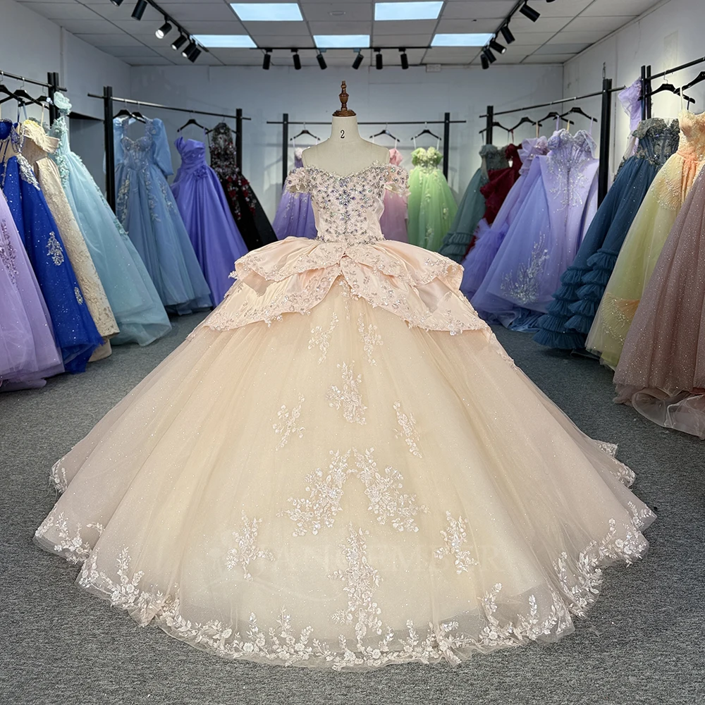 

Customized Quinceanera Dresses Off Shoulder Sweet 14 16 Year Princess Prom Party Dresse Scoop vestidos de 15 anos Ruffles