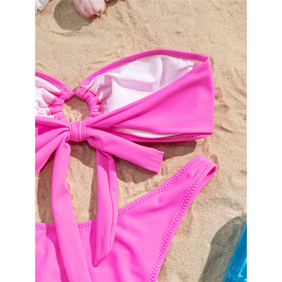 Bandeau-Bikini mit Ausschnitten, zweiteiliges Damen-Bikini-Set, Badeanzug mit hohem Beinausschnitt und Polsterung, Badebekleidung, Badeanzug, Modell V6959. – Detail 11