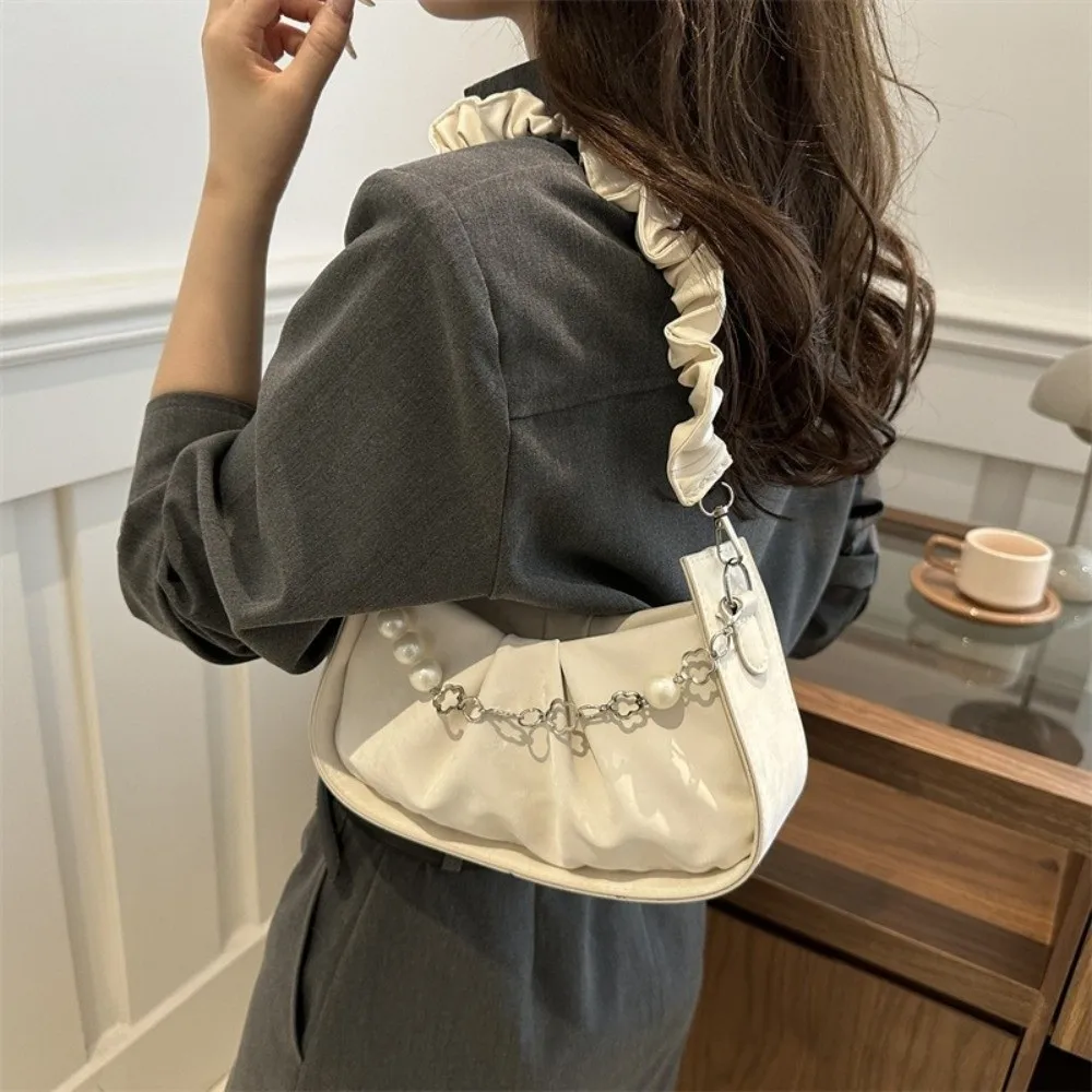 

Solid Color Cloud Shoulder Bag PU Leather Korean Style Pearl Chain Crossbody Bag Single Shoulder Chain Pleated Handbag Travel