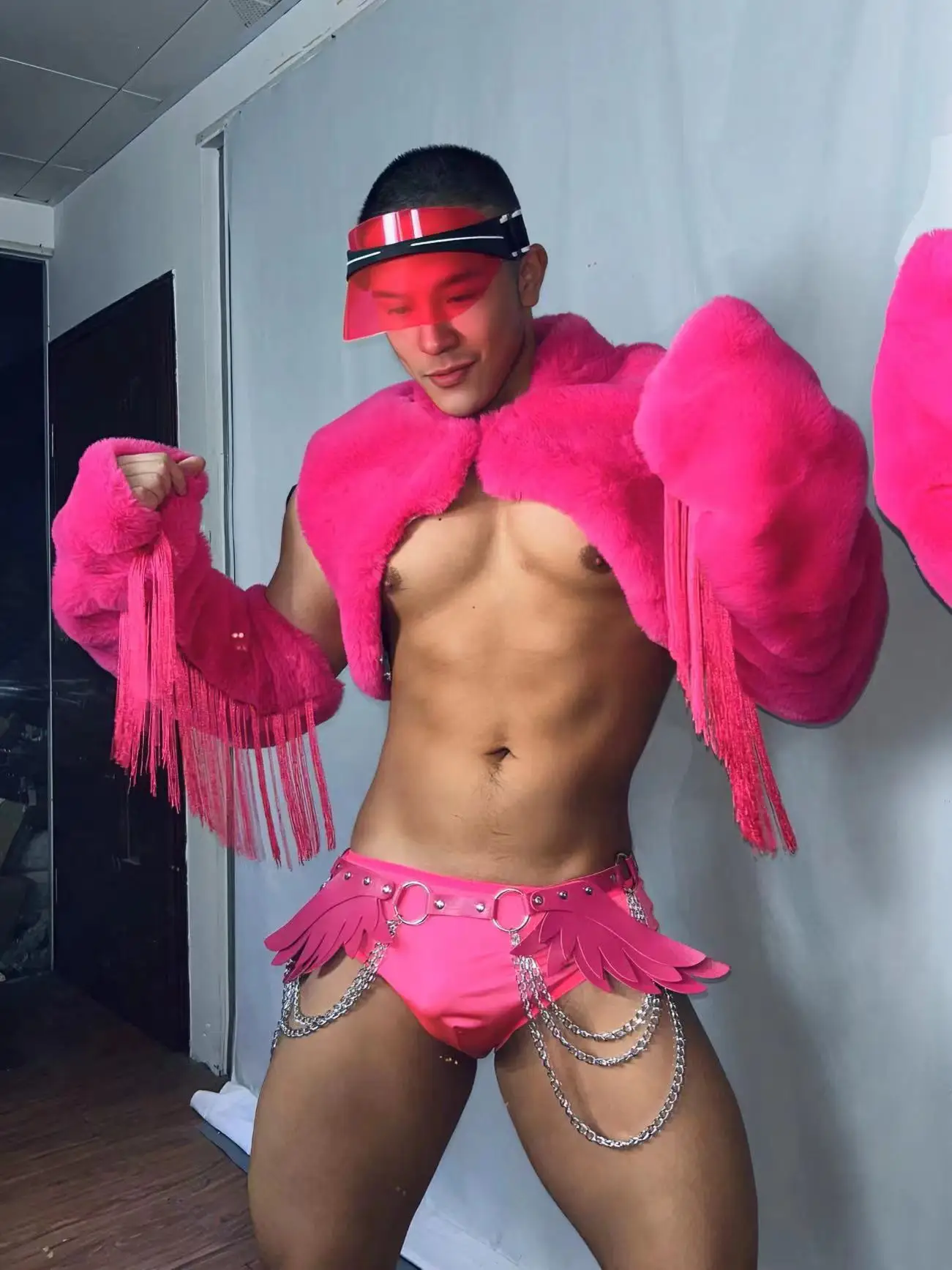 Nightclub Bar Muscular Male Gogo Performance Clothes Sexy Faux Fur Vest Fluorescent Green Shorts Pole Club Party Dance Costume