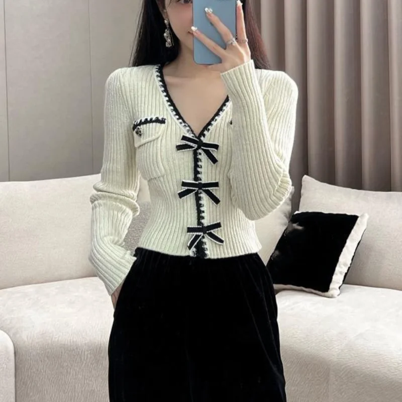 

Elegant Knitted Pullover Office Lady 2023 Autumn Casual Long Sleeve Y2k Clothing V-neck Korean Style Fashion Slim Blouse Woman