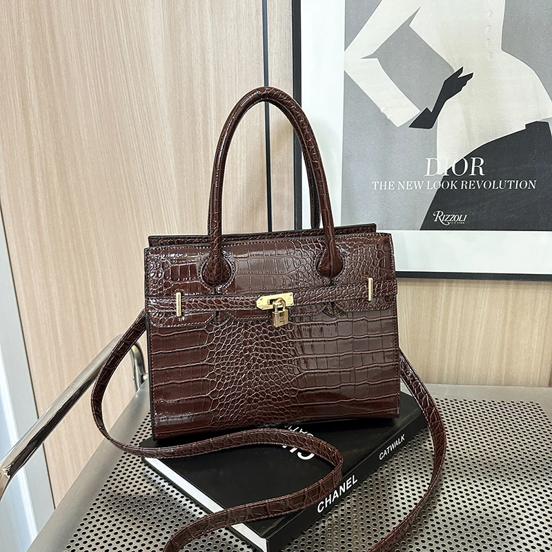 

Sophisticated Women's Crossbody Bag Leather Shoulder Bag Messenger Tote Handbags By Famous Designer Luxury Brand