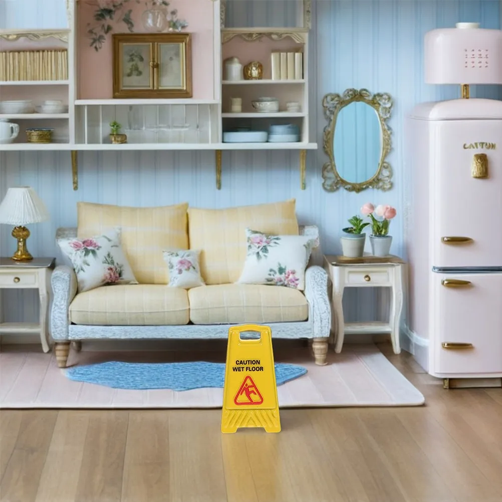 4pcs Mini Slippery Floor Warning Signs – Yellow Plastic for Dollhouse, Fairy Garden & Diorama Decor