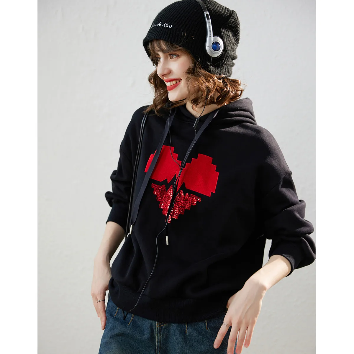 LOUIS YAO New Embroidered Red Heart Loose Women's Hoodie 2025 Winter Drop-shoulder Hoodie Velvet Sweatshirt Trendy Women Top