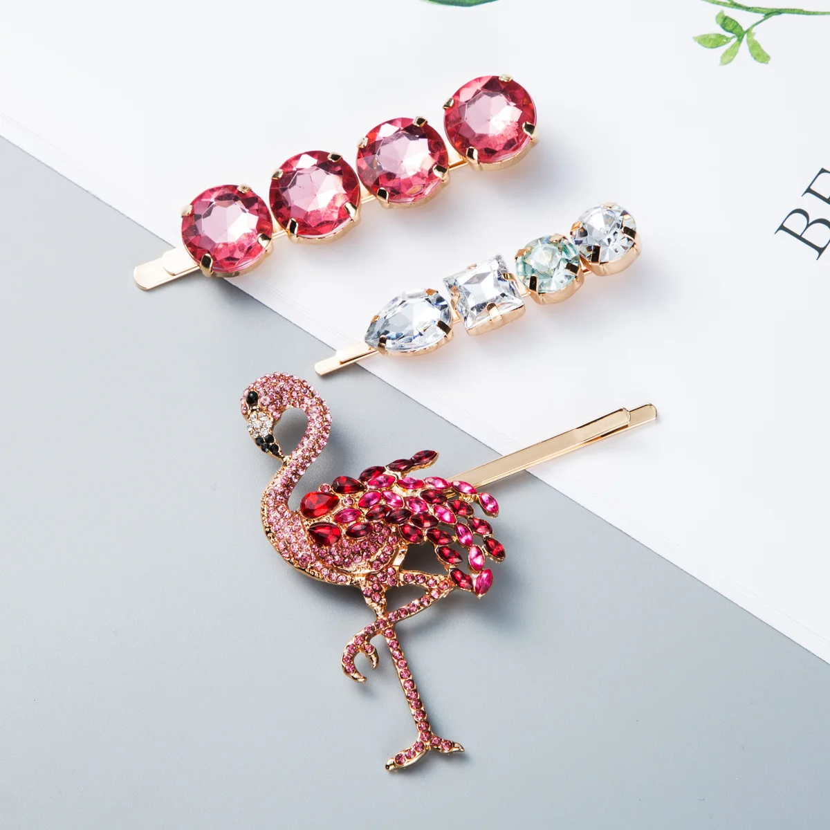 

Aesthetic Hairpin Set Accessories Jewelry Rainbow Gems Crystal Rhinestone Barrettes Pineapple Flamingo Hair Clip for Women Girls