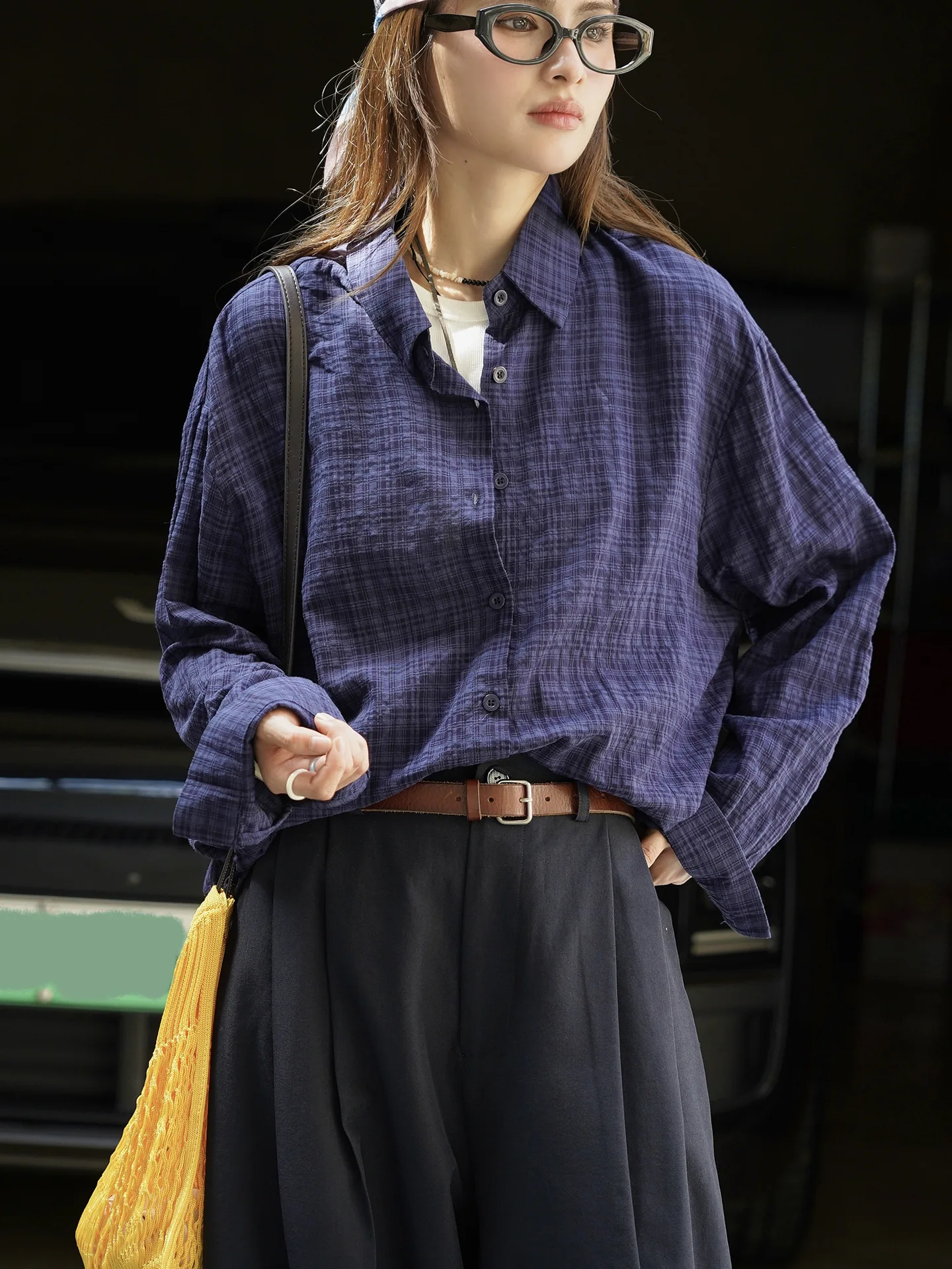 

Early autumn new Korean style literary intellectual style blue checkered shirt skin friendly breathable top for women