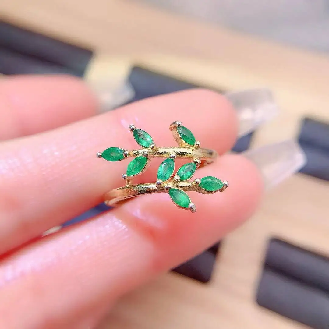 KJJEAXCMY high-grade Jewelry Natural Women's Emerald Ring S925 Silver Colorful and splendid Crystal pure fire flash explosion