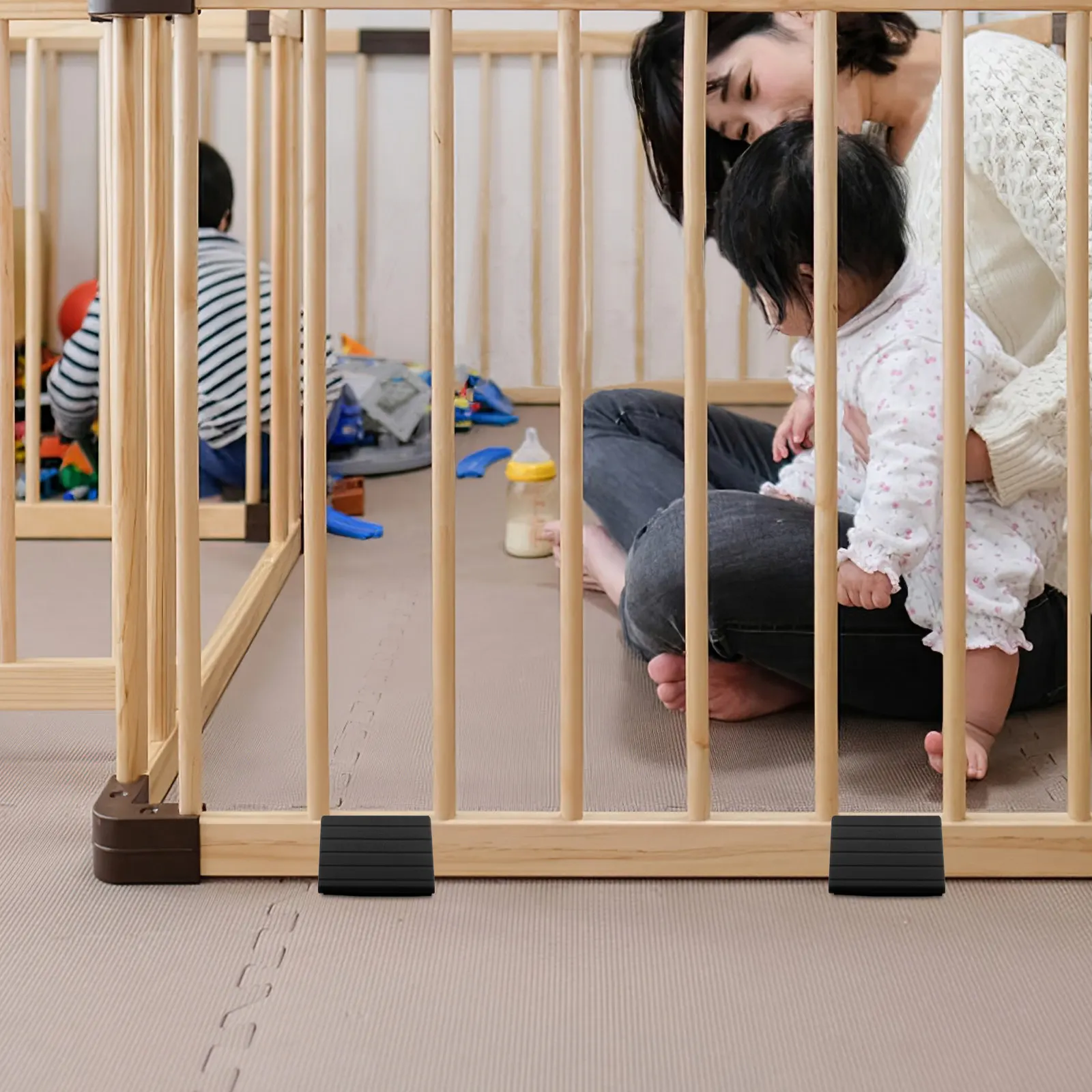 

4Pcs Triangle Support Base Pet Gate Feet for Freestanding Dog Fence Stabilizer Isolation Panel Reinforcement Standing