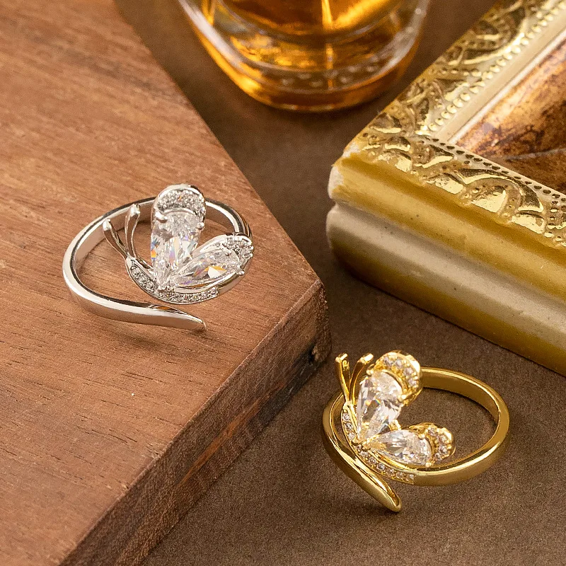 

Fashionable and exquisite diamond-encrusted zircon smart butterfly adjustable open ring niche high-end commuter jewelry