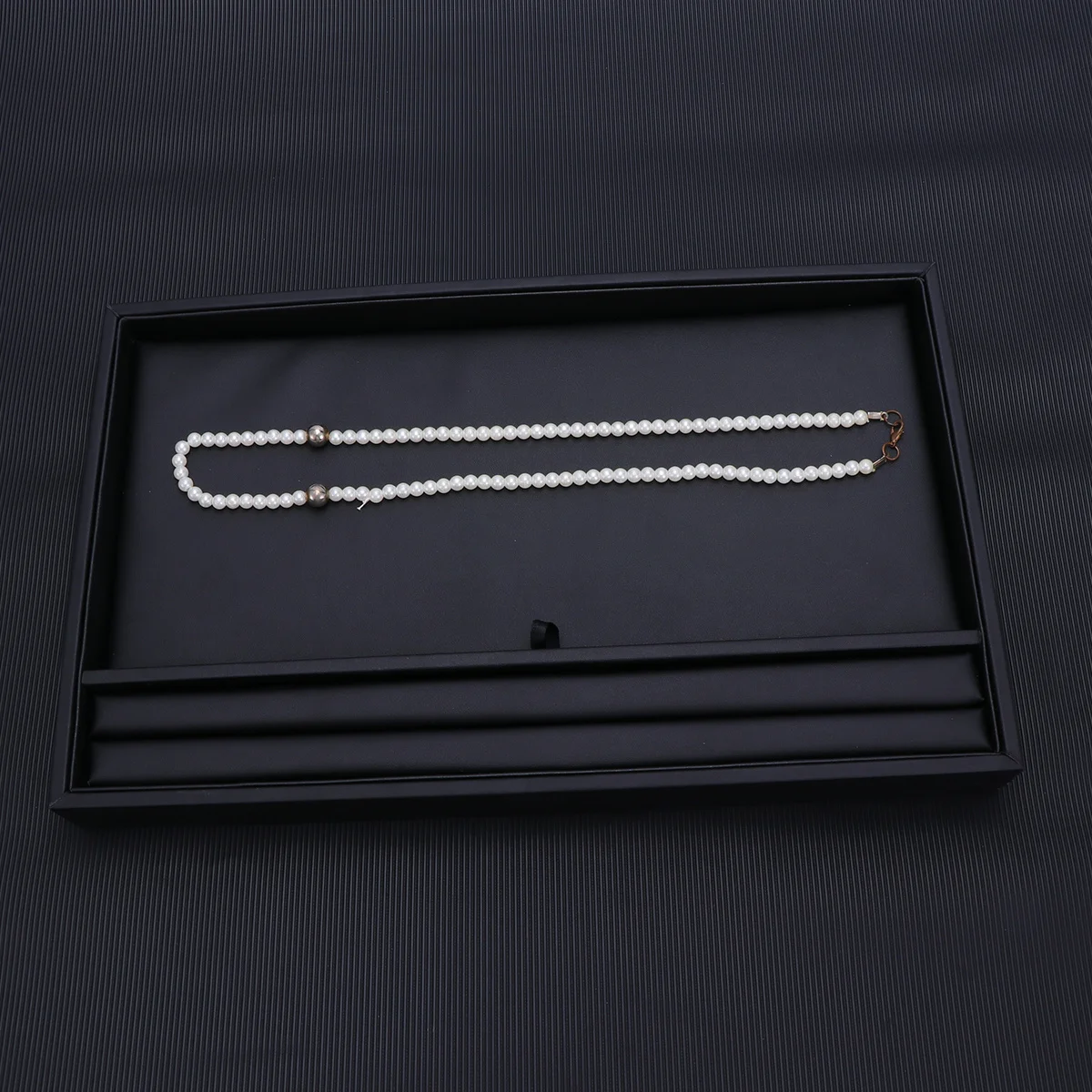 

Jewelry Display Tray Organiser Storage Holder for Necklace Ring Pendant Black PU Luxury Jewelry Management Solution