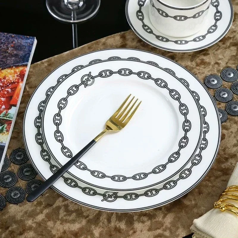 Exquisite Bone China Coffee Cup and Saucer Four-Piece Set with Elegant Dinner Plate for Sophisticated Home Dining Experience