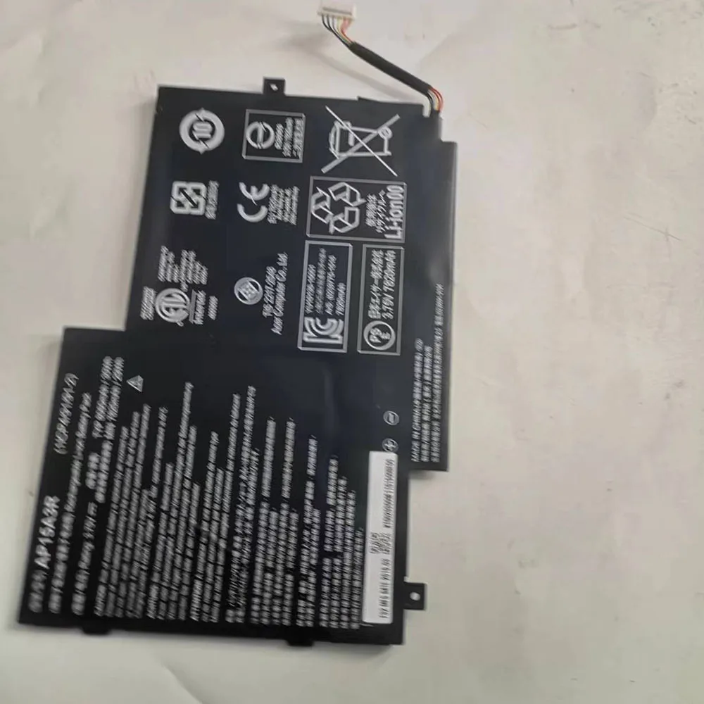 

AP15A3R Laptop Battery for Acer Aspire Switch 10 SW3-013 10E SW3-013P SW3-016-18K8 Laptop 3.75V 8060mAh 30Wh