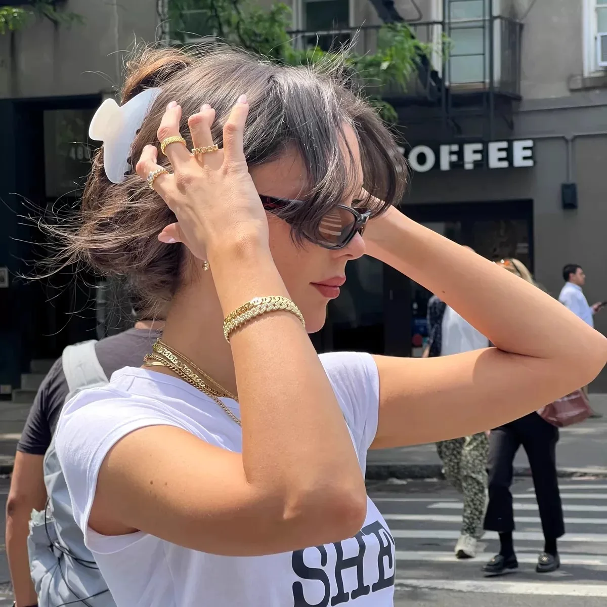 Pinza para el pelo Simple y bonita de Color blanco perla, pinzas para el pelo con lazo geométrico y diamantes de imitación para mujer y niña, joyería de fiesta 2024