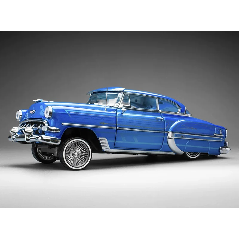 SunStar 1:18 Scale 1954 Bel Air Hard Top Coupe Lowrider Alloy Car Model Finished Simulation Collection Decoration Gift Display