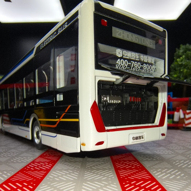 دييكاست 1:42 مقياس LCK6126EVGRA1 مدينة كهربائية نقية سبيكة حافلة نموذج تحصيل لعبة هدية تذكارية عرض حلية