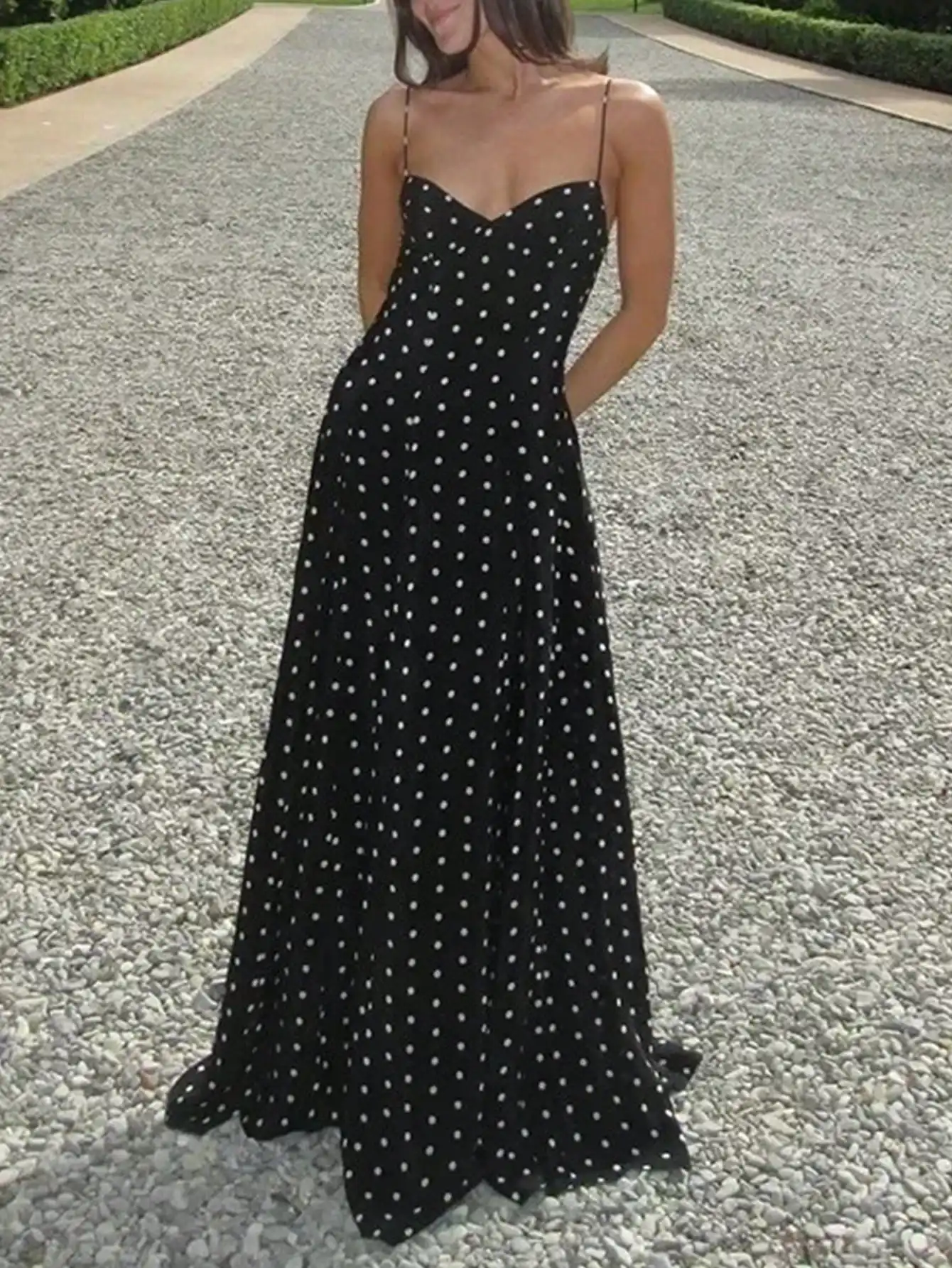 

Women's Black Polka Dot V-Neck Sleeveless Maxi Dress with Thin Straps