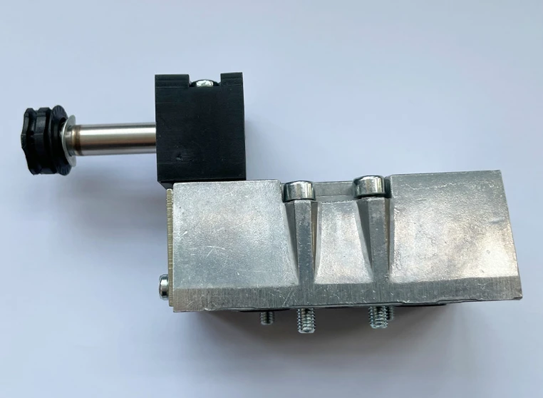 

SXE9573-Z71-81 Электромагнитный клапан Z70 - 80K - 60/61/13 J/23N/Z80/33N