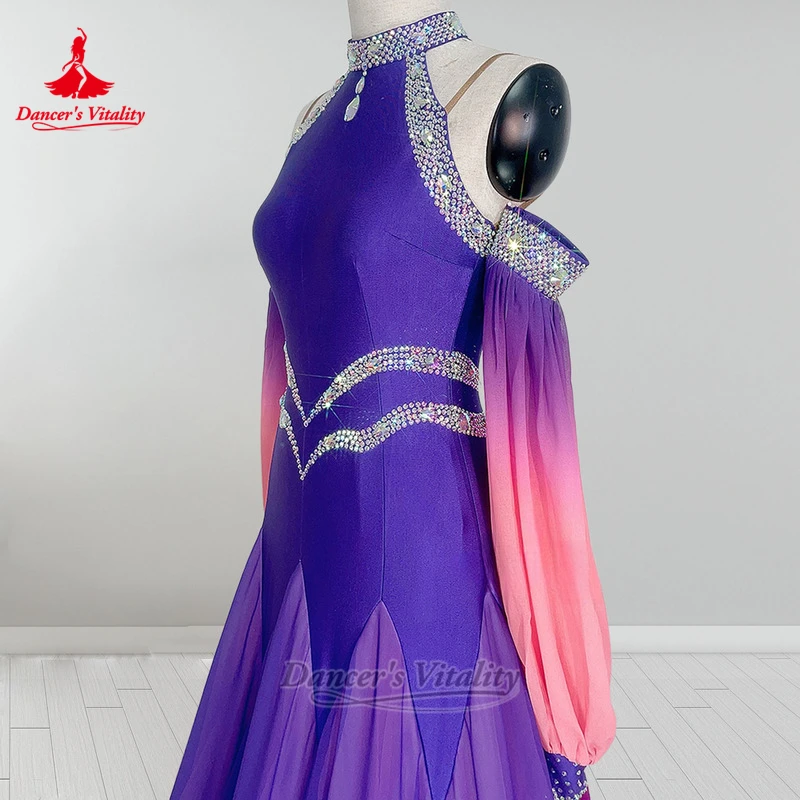 Erwachsene Foxtrot Rumba Walzer Hochgeschlossener Tau-Schulter Lila-Rosa Farbverlauf Perform anmutige Kleider Benutzerdefinierte Tänzerin Vitalität