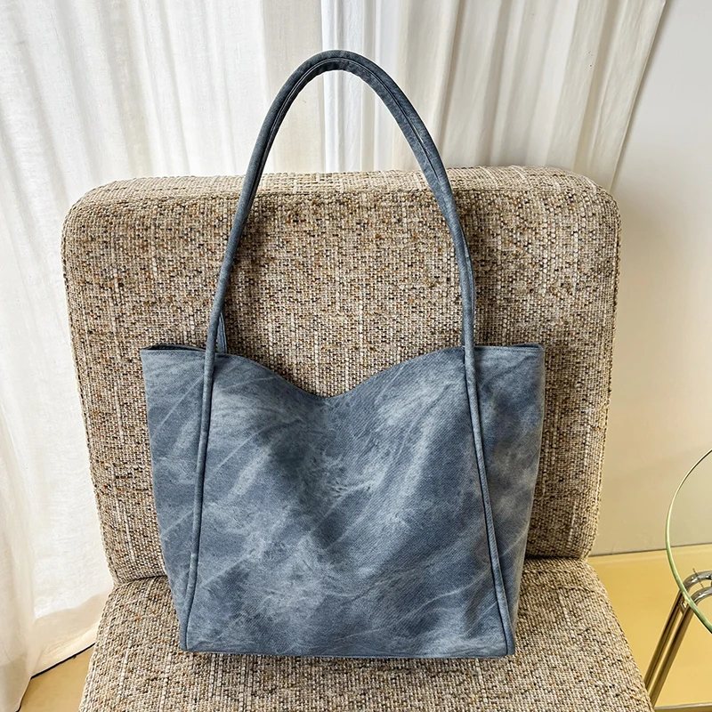 

PU Hasp Large Capacity Shoulder Bags Commuting Solid Color High Quality 2025 Fashion Women's Bags Versatile Casual Tote Bags
