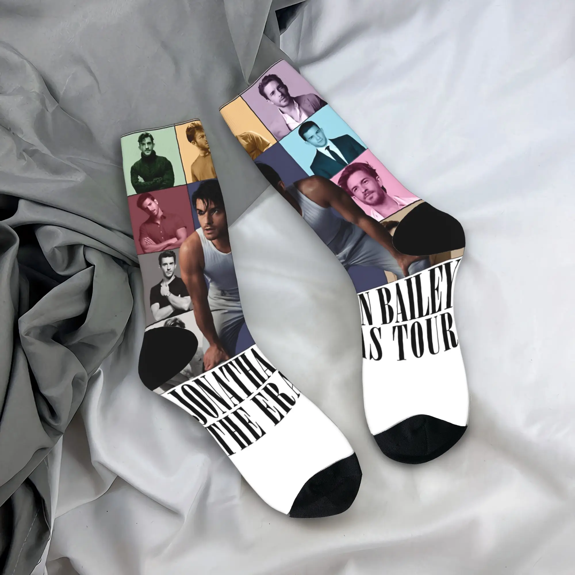 

Стильные носки J-Jonathan B-Bailey The Eras Tour, повседневные чулки, мужские удобные носки для бега, осенние нескользящие носки на заказ