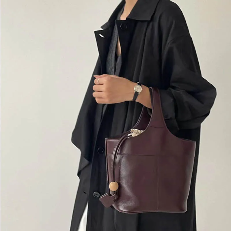 

New Crossbody Genuine Leather Women's Bag Niche Design Head Layer Cowhide Handbag Women Simple Versatile Shoulder Bag