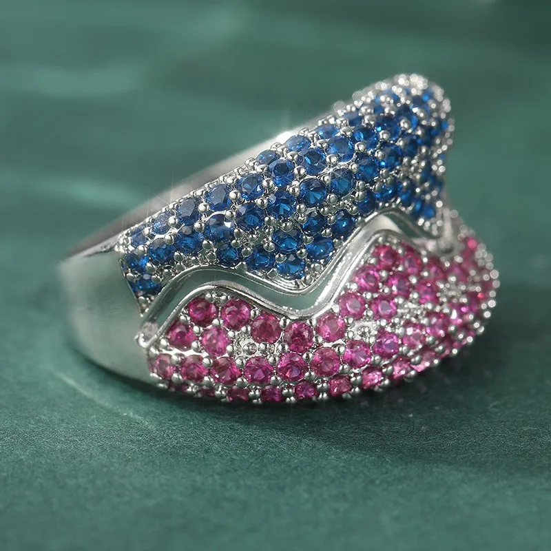 Wunderschöner Eingelegter Blau-Roter CZ Damenring Trendiger Silberfarbener Geometrischer Alltags- und Partyschmuck Jubiläumsgeschenk – Detail 3
