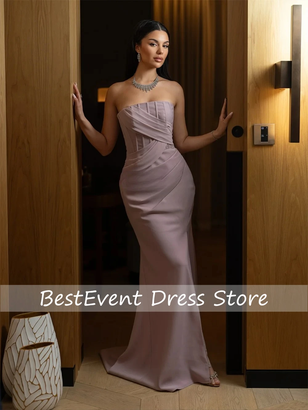 

Customized Modern Style Boat Collar Pleat Sexy Mermaid Strapless Floor Length Evening Dresses Backless Bridal Gown