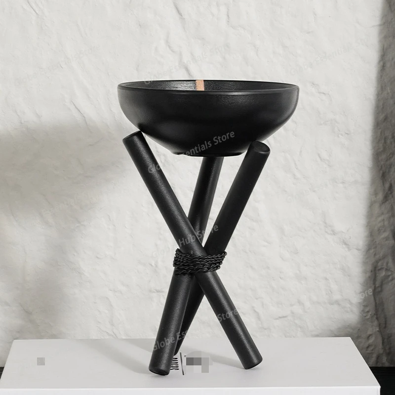 Creative Metal Candlestick Ornament High-end Niche Craft for Showroom and Living Room Modern simplicity