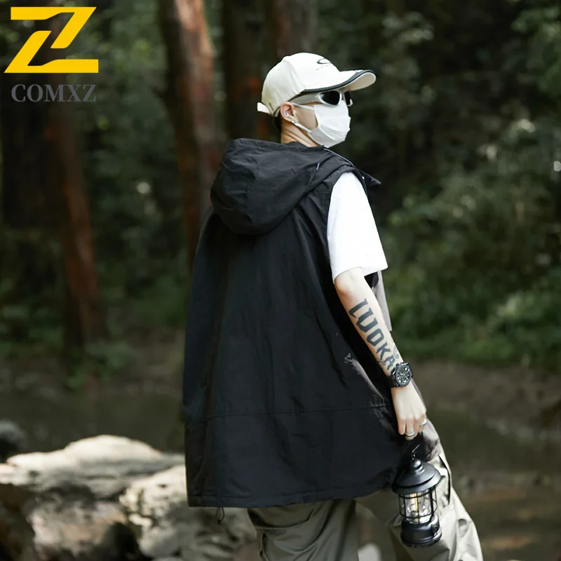 

Men's Tactical Workwear Vest 4-Season Streetwear American Style Hooded Waterproof Sleeveless Jacket Multi-Pocket Outdoor Utility