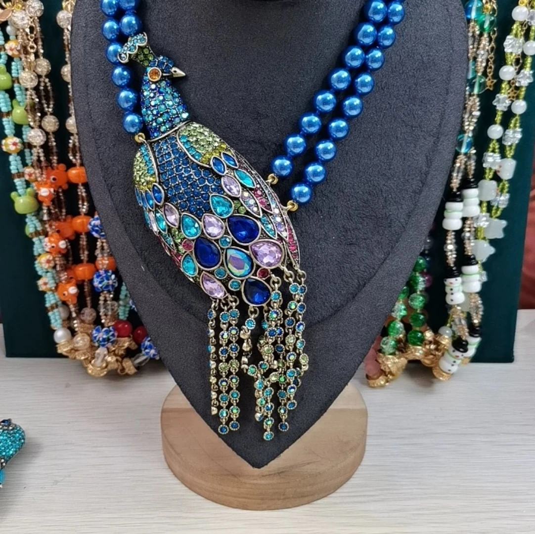 

HD европейские и Соединенные Штаты известные дизайнеры с такими же тяжелыми Ретро Элегантные благородные вечерние платья с цветным горохом