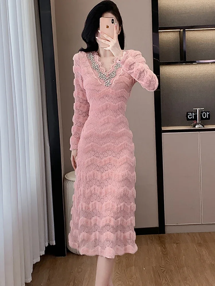 

Autumn Winter Pink Jacquard Velvet Long Dress Women Elegant Lace Diamonds V-Neck Dress 2025 Korean Vintage Luxury Evening Dress