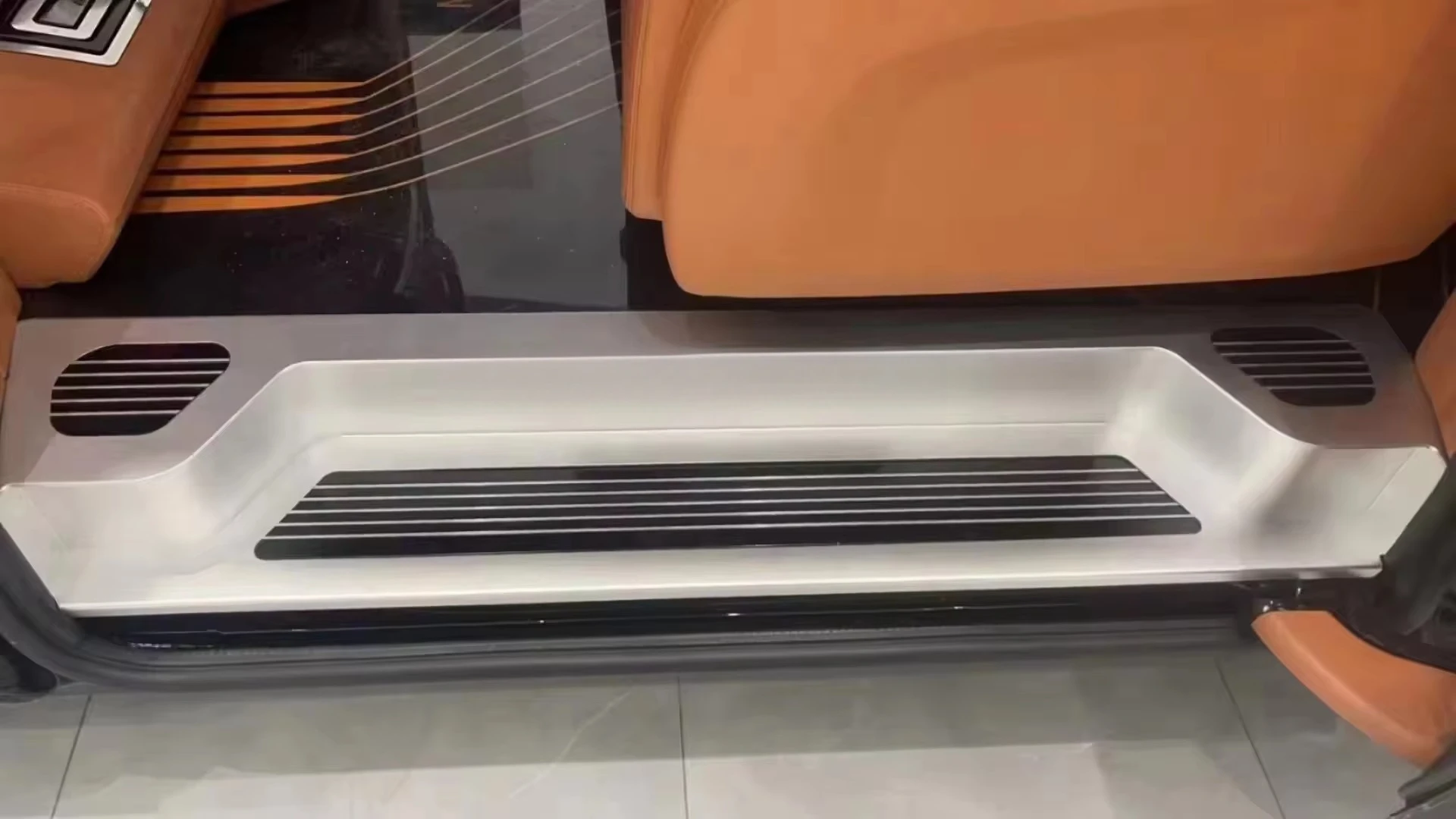 2025 Luxury VAN Multifunction Pedal with Storage Ambient Lighting Metal Interior Kits Car Accessories for