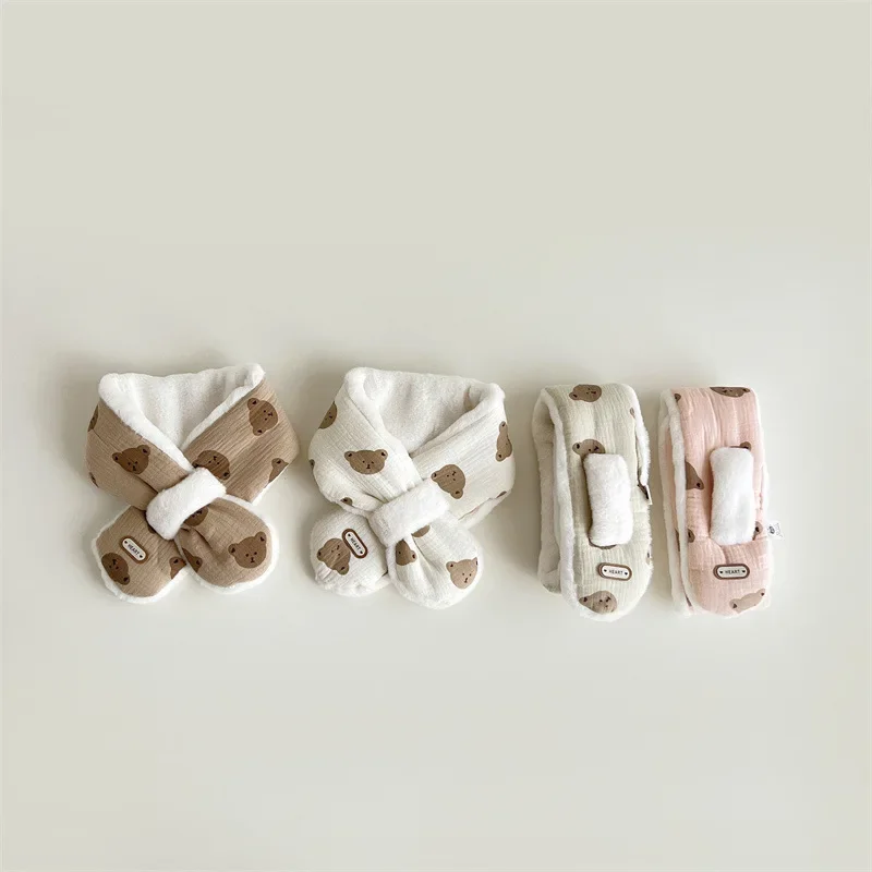 ผ้าพันคอเด็กพิมพ์ลายหมีเกาหลี ผ้าพันคอขนนุ่มสำหรับฤดูหนาว สำหรับเด็กชายและเด็กหญิง ผ้าพันคออุ่นๆ