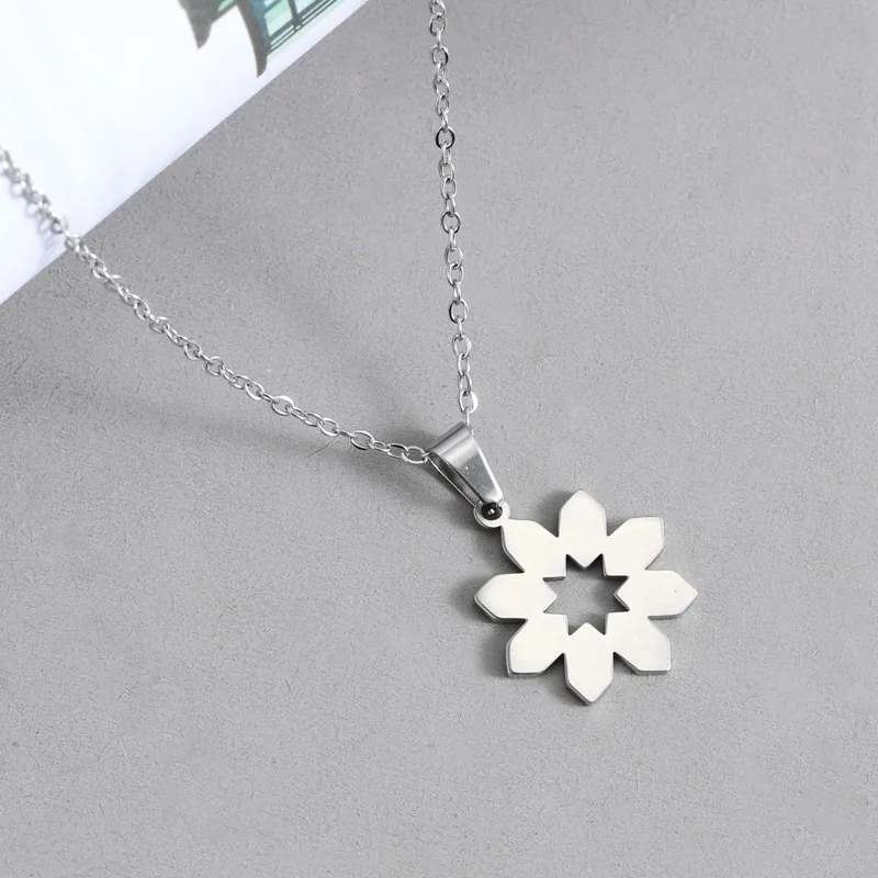 

Minimalist Snowflake Clavicle Chain European American Style Stainless Steel Titanium Steel Necklace Women Daily Matching Jewelry