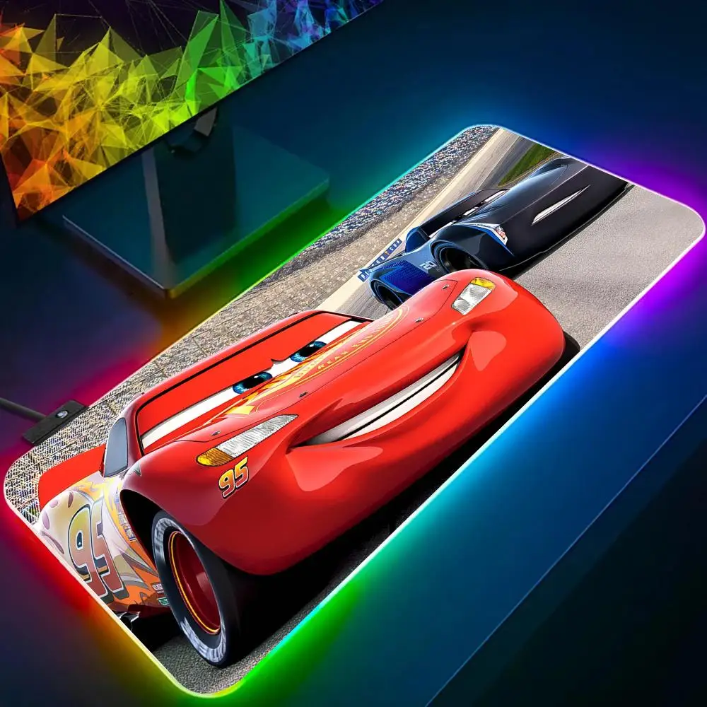 

Автомобильный коврик для мыши Lightning McQueen, белый коврик для мыши большого размера, RGB светящийся персональный рисунок, персонализированный Настольный коврик для ПК, коврик