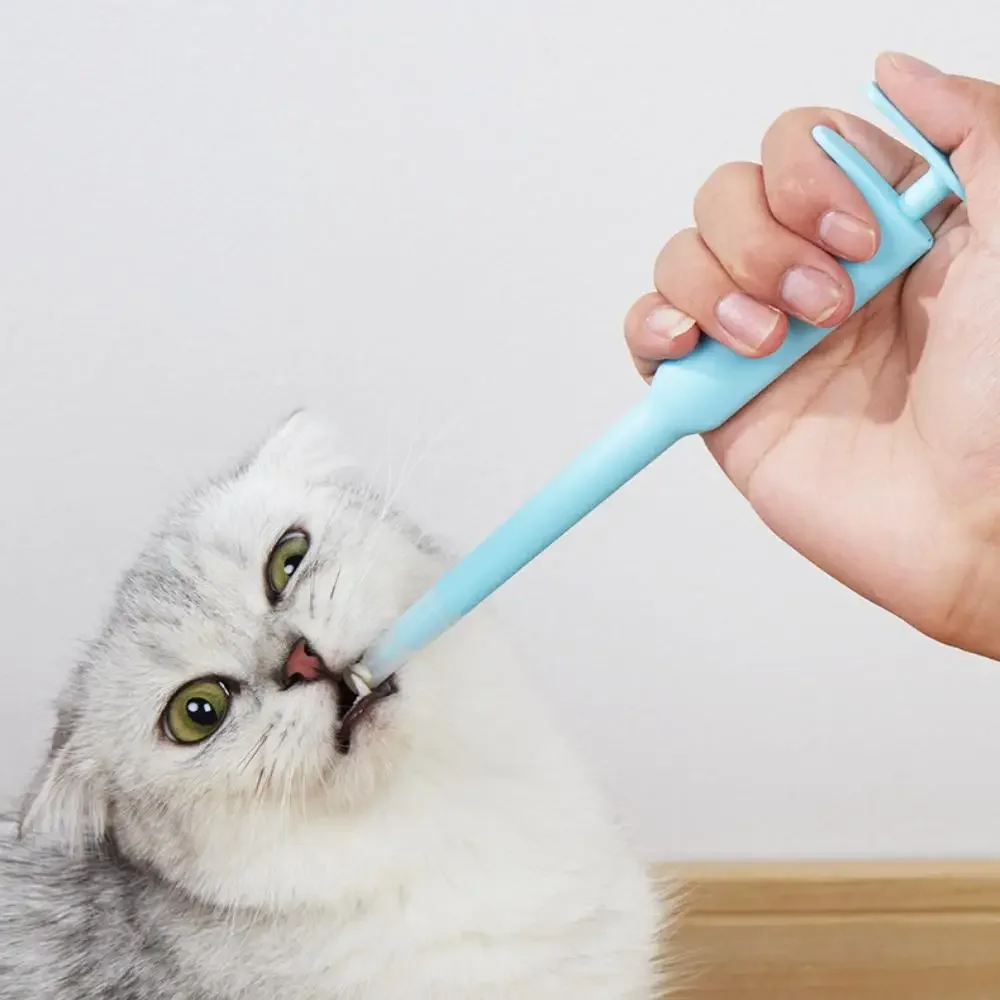 

Pet Medicine Feeder with Easy-Grip Ergonomic Handle & Universal Design, Portable Dog/Cat Pill Shooter
