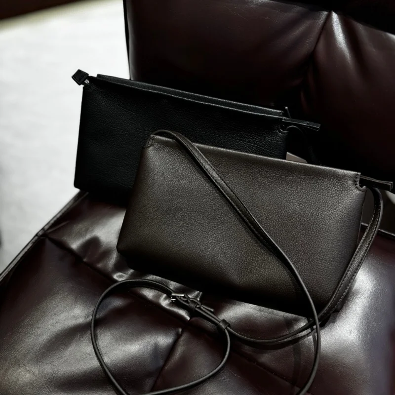 Women's spring and summer new minimalist small envelope tire leather practical design high-quality small bag handbag
